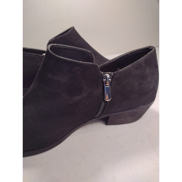 Torrid Black Faux Suede Side Dip / Zip Heel Ankle Booties Boots, Womens 10 .5 WW - Picture 7 of 15